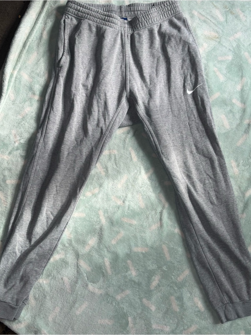 Nike mens Gray Jogger Sweatpants with Swoosh